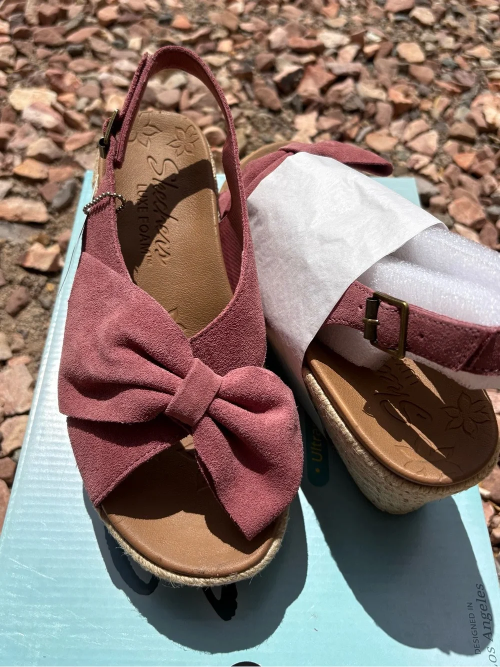 Skechers Brit-TRIPPIN~BOW Rose Leather Espadrille Wedge Sandals Size 8 NIB